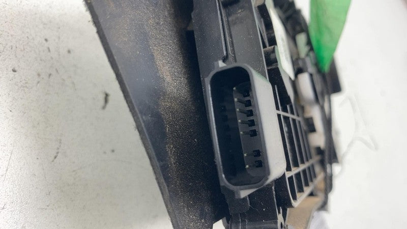 ⭕ 22-24 Rivian R1T Rear Driver Tailgate Lock Latch Actuator Left LH PT