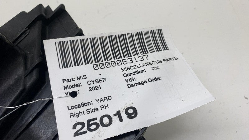 ⭕ 24-25 Tesla Cybertruck Front Rocker Step Trim Panel Bracket Right 18