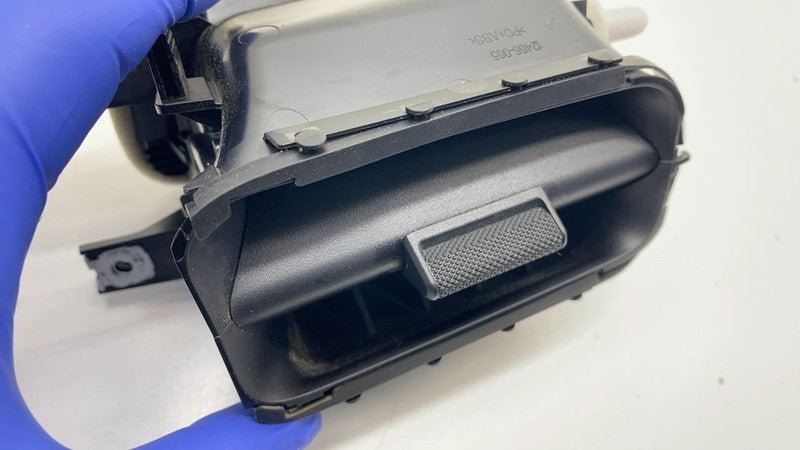 9Y0 820 902 F ⭕ 2024 Porsche Cayenne Front Passenger Right Outer Dashboard Air Vent 9Y0820902F