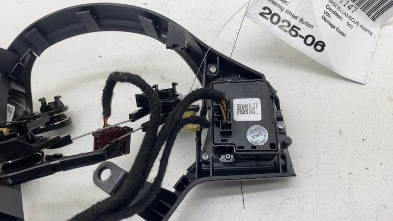 110155603C ⭕ 2017-2023 Tesla Model 3 Steering Wheel Trim w/ Control Function 1101556-03-C