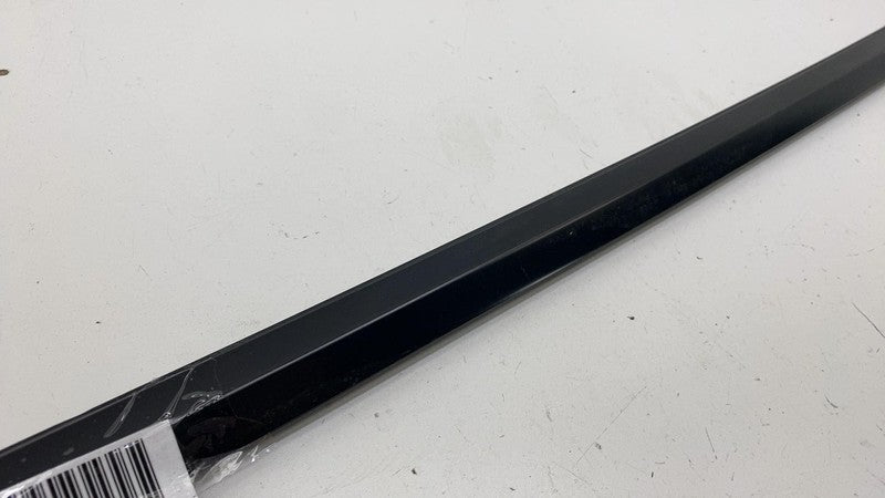 ⭕ 2020-2024 Tesla Model Y Front Right Door Window Outer Belt Assy 1495