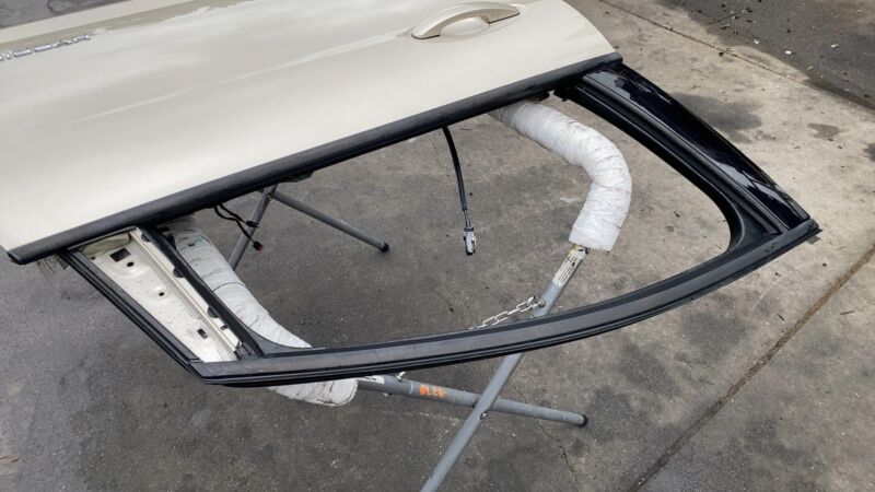 2013-2018 Ford C-Max Front Passenger Side Door Shell Panel Right RH Assy Gold GN