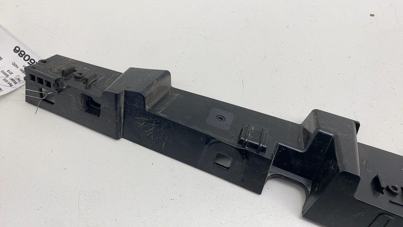 7299184 ⭕ 14-21 BMW i3 Front Passenger Side Fender Retaining Bracket Right 51657299184