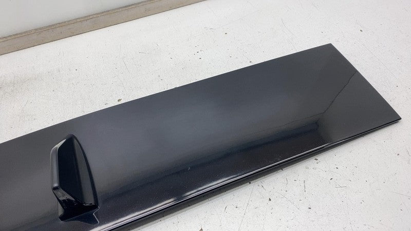 PT00012990-L 2022-2024 Rivian R1S Rear Overhead Shark Fin Roof Antenna + Applique & Module