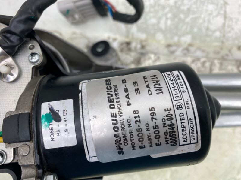 600594600E ⭕ 12-20 Model S MS Front Windshield Wiper Motor & Linkage w/ Module 6005946-00-E