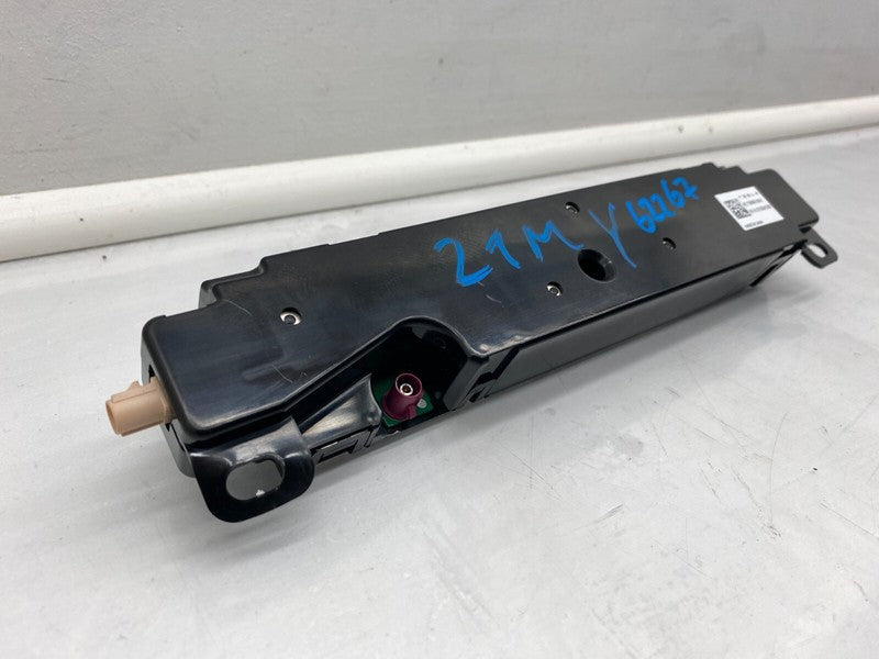 158560100D ⭕ 2017-2023 Tesla Model 3 Y WiFi Bluetooth Antenna Control Module 1585601-00-D