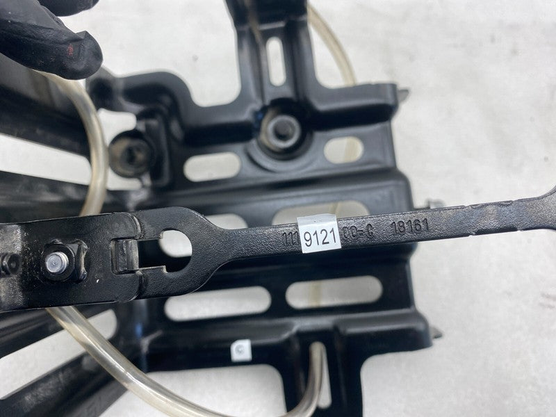 1119121-00-C ⭕ 17-23 Model 3 M3 12V Battery Tray Holder Bracket Support Tie Hook 1119121-00-C