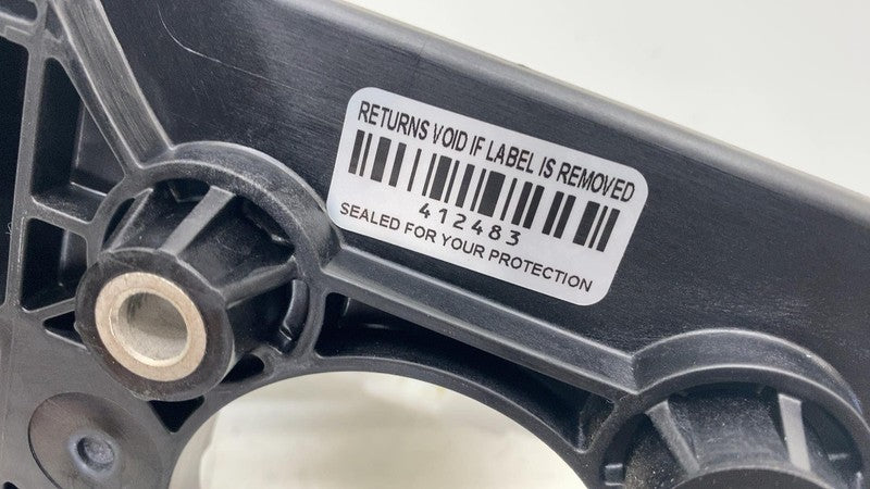 04581676AC ⭕ 17-24 Chrysler Pacifica Foot Brake Stop Pedal w/ Bracket Assembly 04581676AC