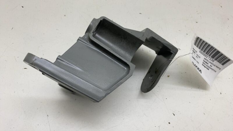2016-2020 Tesla Model X Rear Right Engine Motor Mount Support Bracket Assembly
