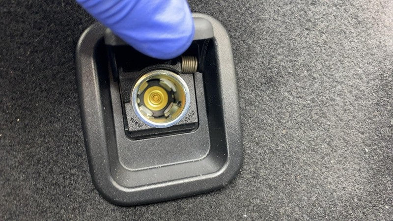 7373582 2018-2021 BMW 530e B46X Passenger Side Trunk Carpet Trim Cover Right RH 7373582