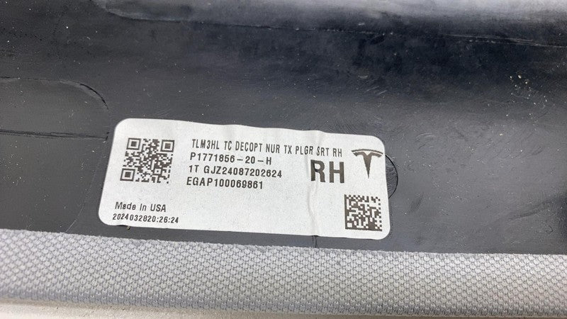 1771856-20-H ⭕ 24-25 Model 3 Passenger Upper Rail Trim Providence Cover Right 1771856-20-H