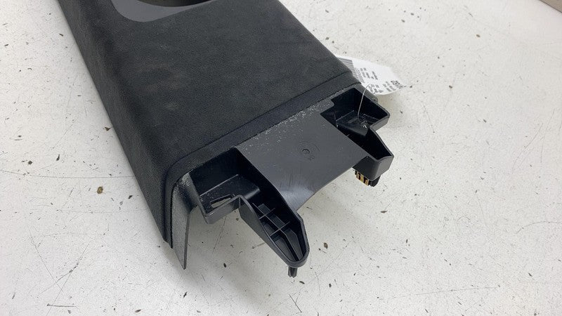 T04702169 2022-2024 Rivian R1T R1S Passenger Side B-Pillar Upper Trim Cover Panel Right RH