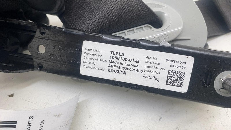106813001B ⭕ 2017-2023 Tesla Model 3 Front Right 1st Row Seat Belt & Retractor 1081279-01-F