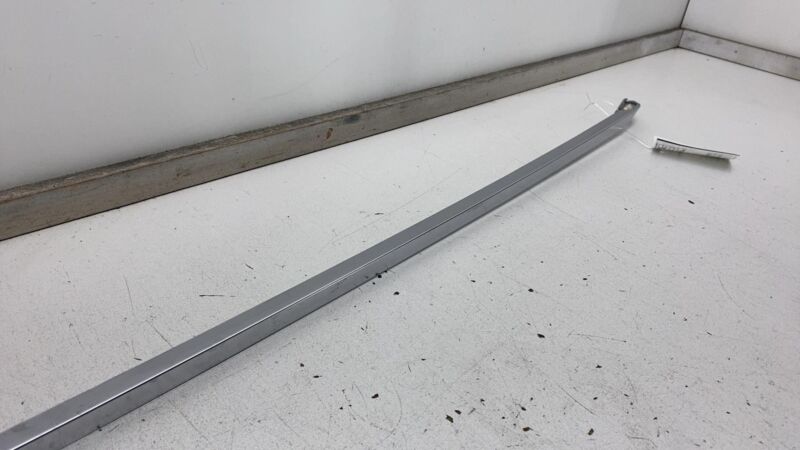 PT00012199 2022 2023 2024 Rivian R1S Front Driver Side Upper Window Molding Trim Left LH