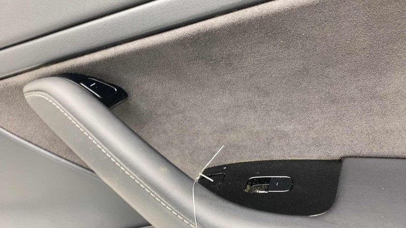 1090411-01-I ⭕ 17-20 Tesla Model 3 Front Right Interior Door Panel Trim Card OEM 1090411-01-I