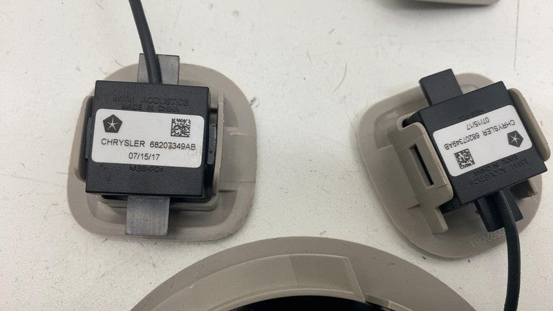 ⭕17-24 Chrysler Pacifica SET of Roof Dome Light + Noise Reduction Mic