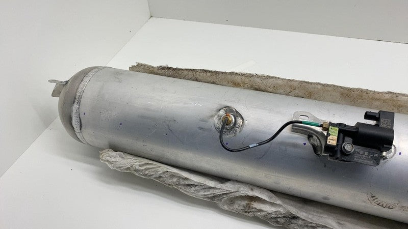 1250921NVB 2024-2025 Tesla Cybertruck Air Suspension Compressor Reservoir Tank OEM Assembly