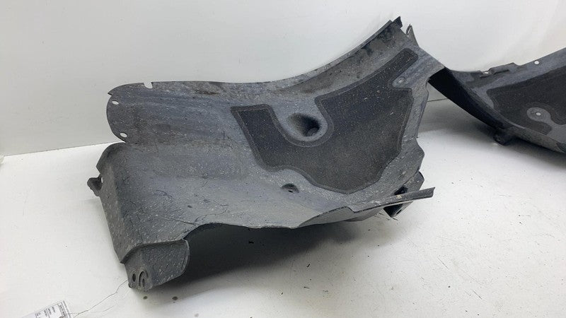 1081582-00-D ⭕ 18-23 Tesla Model 3 Front Right Wheel Fender Liner Splash Shield 1081582-00-D