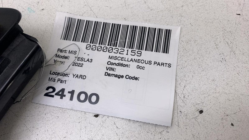 ⭕ 17-23 Model 3 Rear Package Tray Lamp Inner 3rd Brake Stop Light 1077