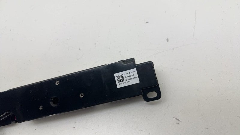 158560100E ⭕ 2017-2023 Tesla Model 3 Y WiFi Bluetooth Antenna Control Module 1585601-00-E