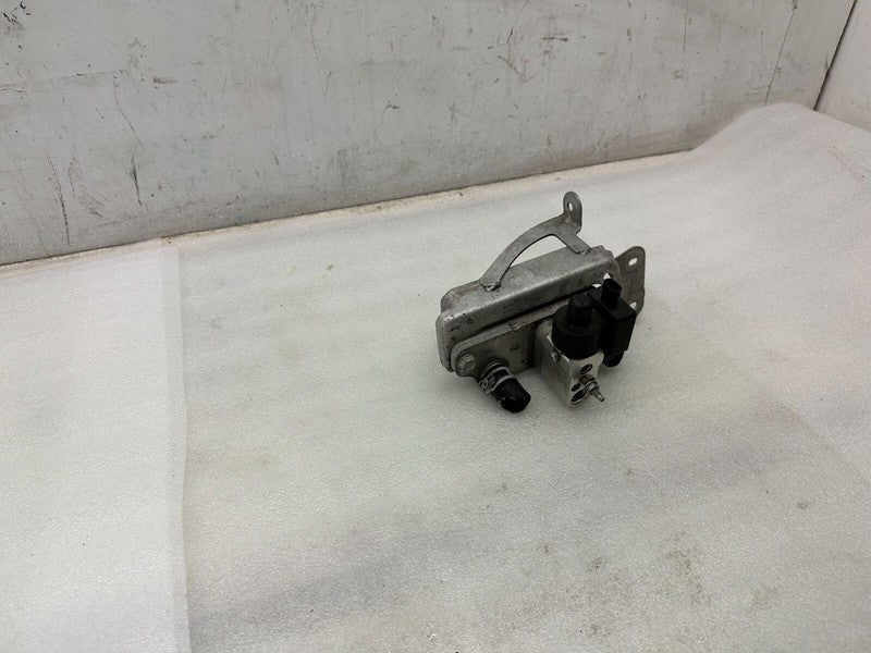 ⭕ 2016-2020 Tesla Model S Battery Cooler Heat Exchanger Chiller EXV 10