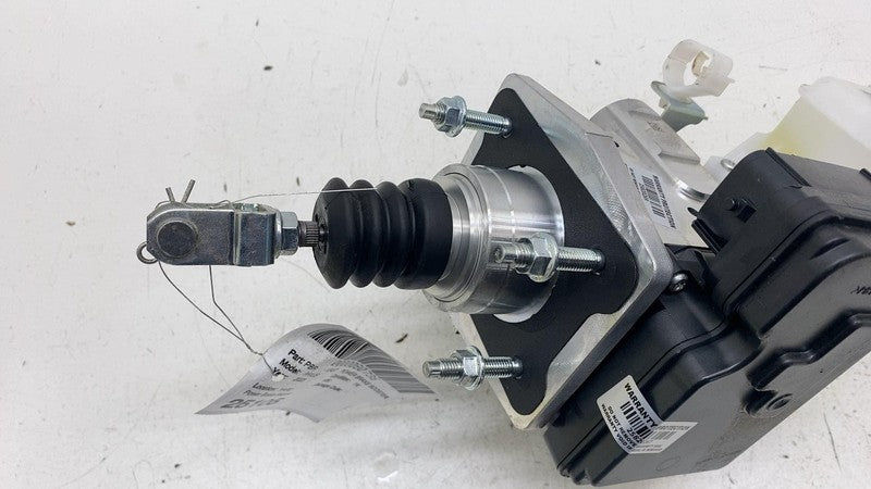 4721047E40 ⭕ 2023-2024 Toyota Prius Power Brake Booster w/ Reservoir Tank Assy 47210-47E40