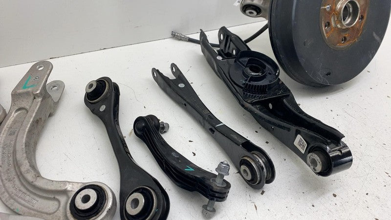 Knee Assembly VOLKSWAGEN ID4 Left 25