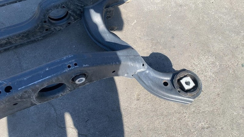 ⭕ 2014-2015 Mercedes-Benz B Electric Drive Rear Subframe w/ Stabilizer Bar Assy