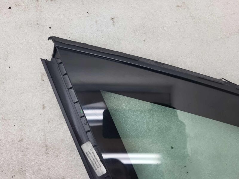 E6 43R-008010 2012-2020 Tesla Model S Rear Driver Side Quarter Fixed Glass Left LH Assembly
