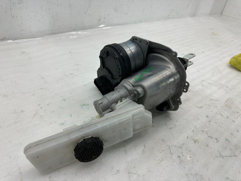 1044671 00 D ⭕ 2017-2023 Model 3 Power Brake iBooster Master Cylinder Reservoir 1044671-00-D