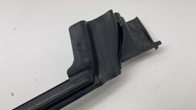 ⭕ 17-23 Model 3 Rear Right Door Window Inner Belt Weatherstrip Seal 10