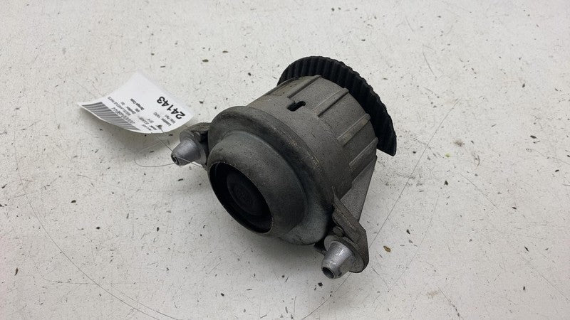 A 204 240 43 17 ⭕ 2012-2016 Mercedes E-Class Left or Right Engine Mount Insert A2042404317 OEM