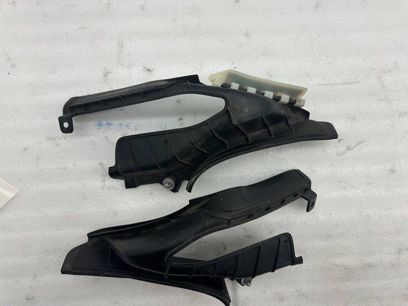 106460200B ⭕16-20 Model X Front Left/Right Bonnet Hood Hinge Trim 1064602-00-B/1064603-00-B