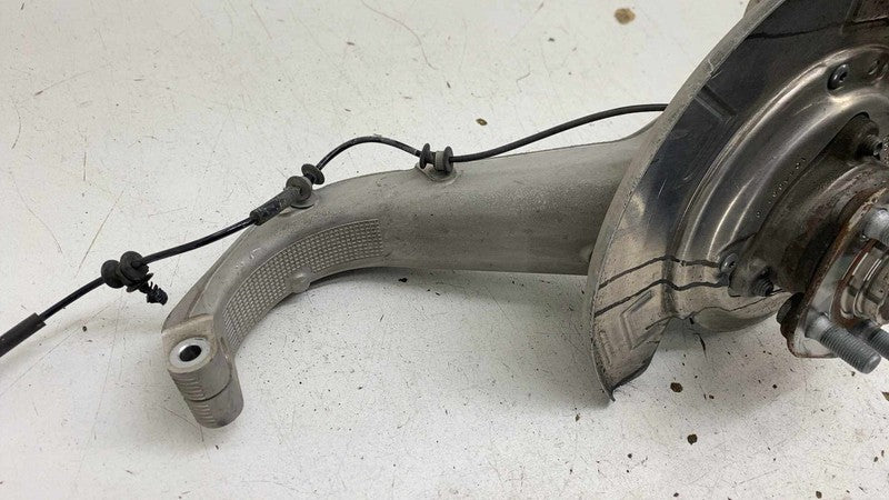 ⭕ 17-23 Model 3 Front Right Spindle Knuckle w/ Hub (150mm Driven) 1044
