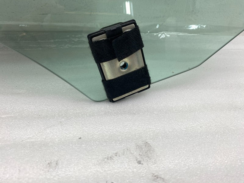 43R-004530 ⭕ 17-19 Tesla Model 3 Front Passenger Door Window Glass Right RH (Single Pane)