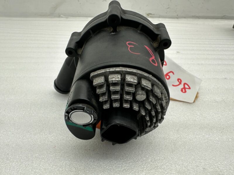 600736700C 2012-2015 Tesla Model S MS Motor Inverter Battery Coolant Auxiliary Water Pump