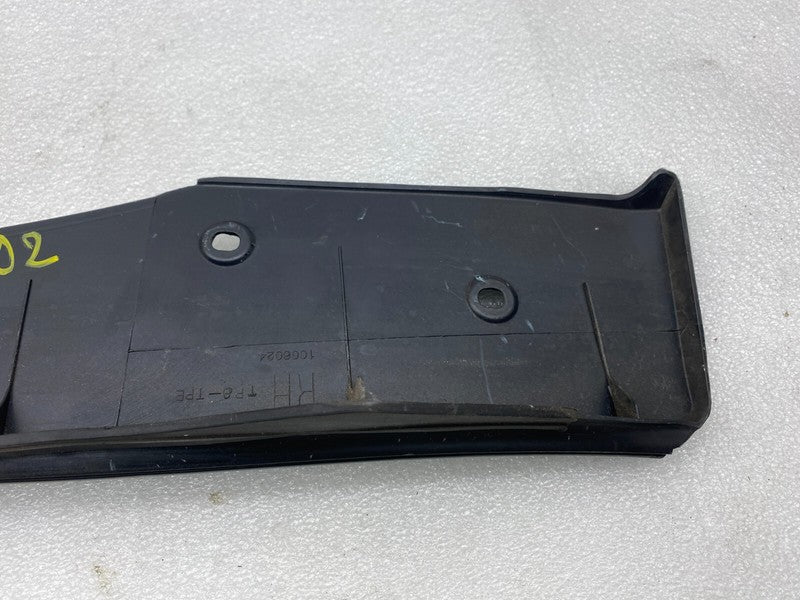 1006024 ⭕ 16-20 Model X Rear Right Trunk Liftgate Pinch Sensor Trim Cover 1042411-00-B