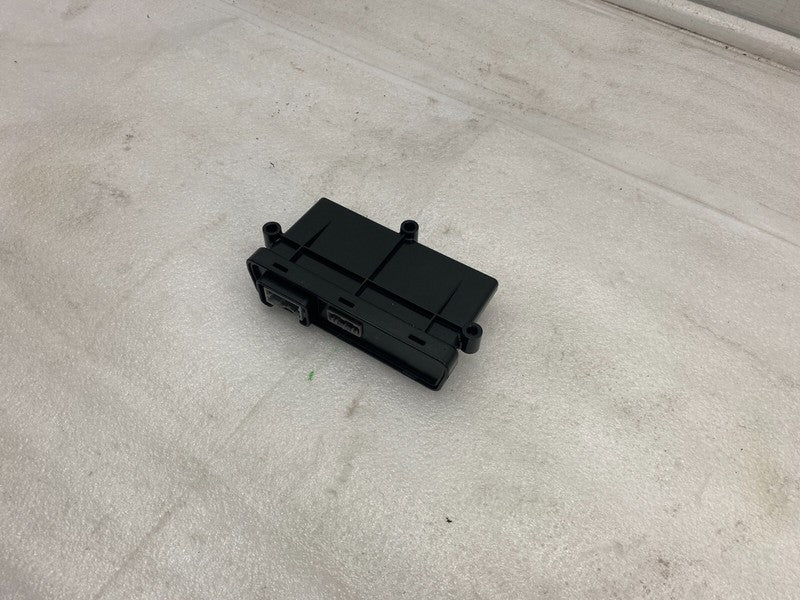 1007618 00 C 2012-2020 Tesla Model S X Parking Brake & Trunk Liftgate Control Module Assembly