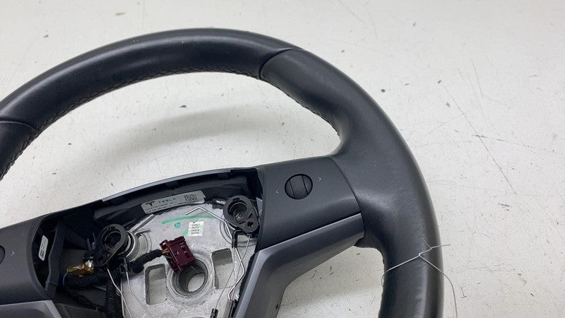 1105324-00-G ⭕ 2017-2020 Tesla Model 3 Steering Wheel Leather Black (Non-Heated) 1105324-00-G