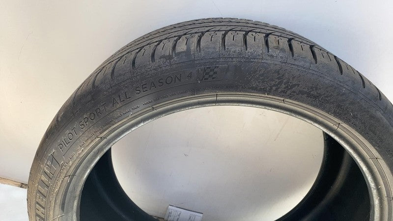 2017-2023 Tesla Model 3 M3 Michelin Wheel Tire 235/40ZR19 Pilot Sport