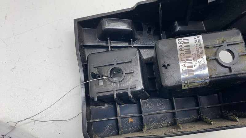 149403900E ⭕ 2020-2024 Tesla Model Y MY Rear Right Taillight Tail Lamp Bracket 1494039-00-E