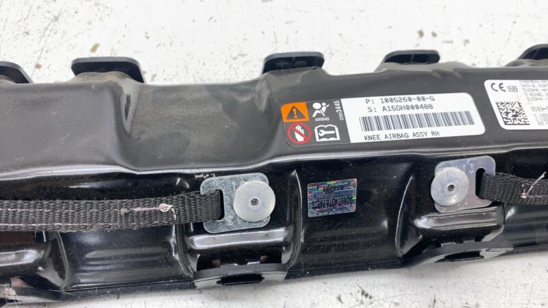 100526000G 2012-2015 Tesla Model S Front Passenger Side Lower Knee Airbag Right RH Assembly
