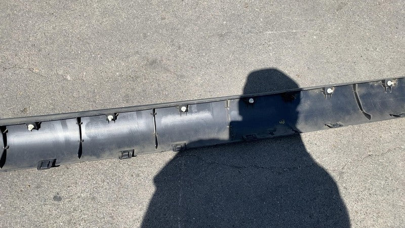 149774400B 2020-2023 Tesla Model Y MY Right Skirt Lower Rocker Panel Molding Trim Cover OEM