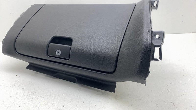 ⭕ 2025 Chevrolet Silverado 1500 Dash Right Lower Glove Box Compartment