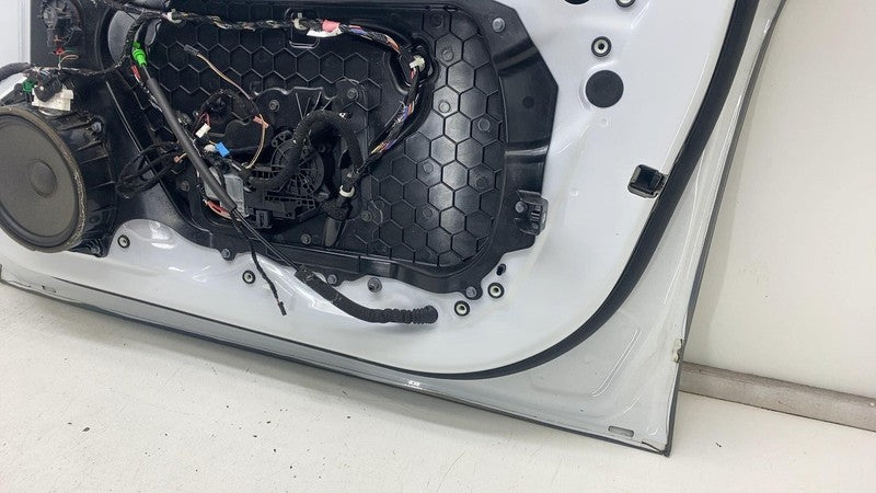 ⭕2020-2023 Tesla Model 3 Front Passenger Side Door Shell Panel White P