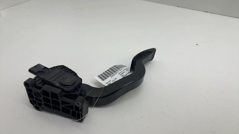 ⭕ 2017-2023 Tesla Model 3 Front Driver Accelerator Gas Pedal Throttle Sensor Pad