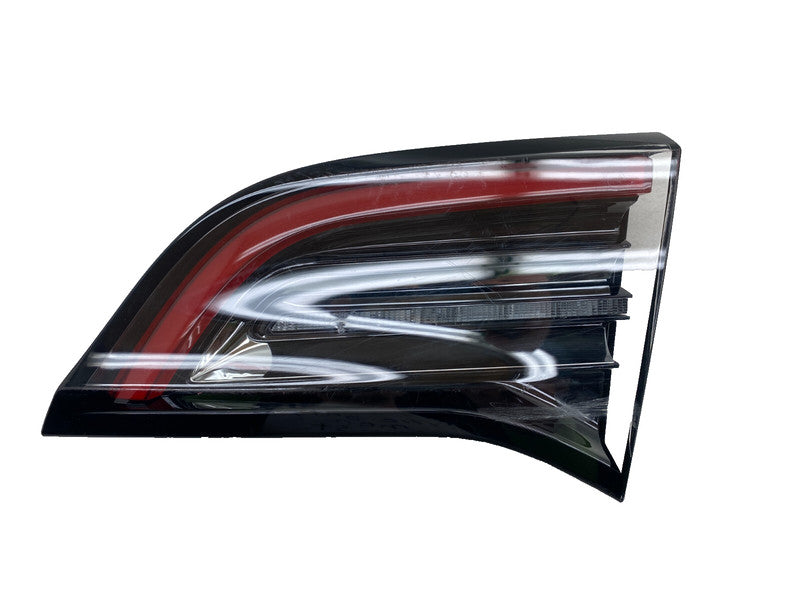 150208900B ⭕ 2017-2023 Model 3 Rear Right Inner Taillight LED Tail Lamp 4-Pin 1502089-00-B