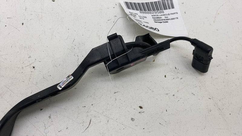 ⭕ 15-24 Mercedes-Benz C-Class C300 C350e Front Left ABS Wheel Speed Sensor RWD