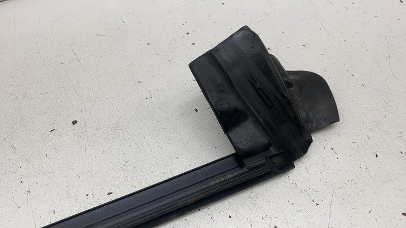 109050300F ⭕ 2017-2023 Tesla Model 3 Rear Left Door Inner Belt Rubber Seal LH 1090503-00-F