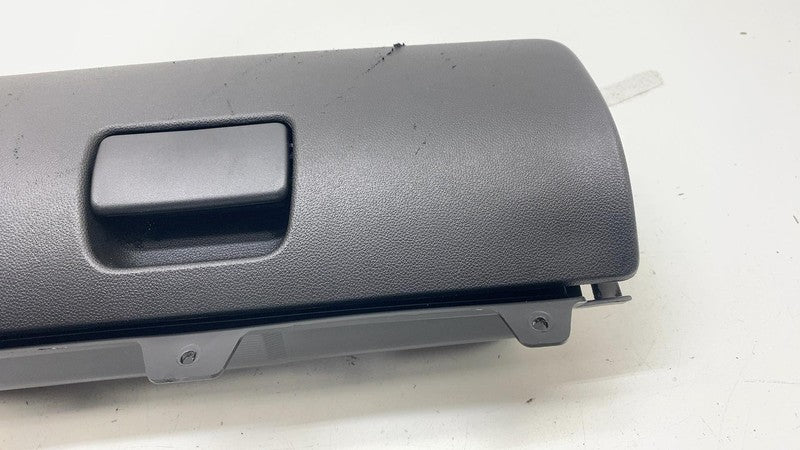 ⭕ 2025 Chevrolet Silverado 1500 Dash Right Upper Glove Box Compartment